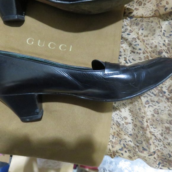 Gucci Vintage Italian Leather Navy Blue Pumps size 38 or US 8 Gucci Red Stripe - Picture 9 of 11